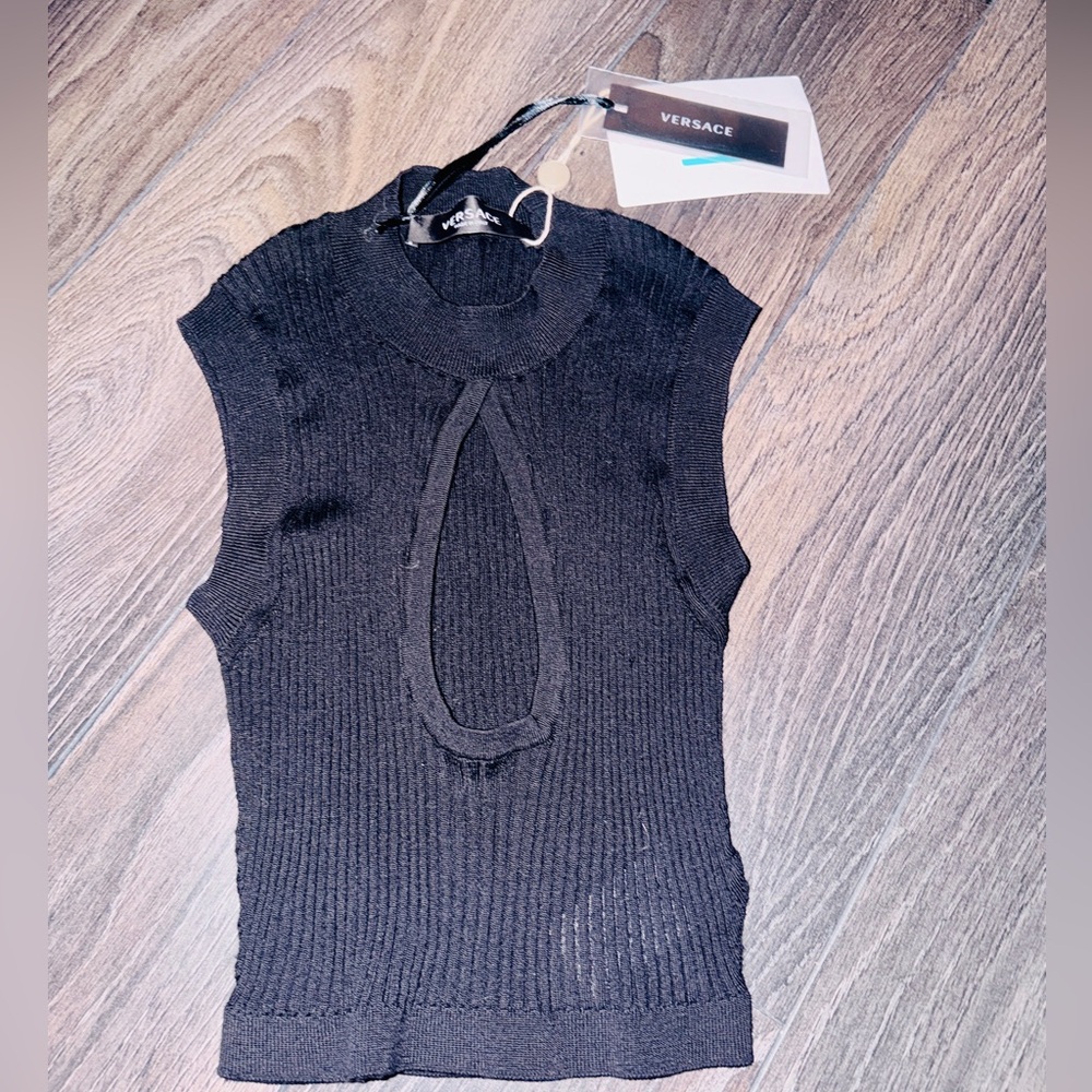 NEW W/ TAGS Versace Women’s Black Sleeveless Mockneck Keyhole Cutout Crop Top